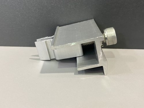 HQ Mount végzáró W40B és BR4/BR6 lapostetős rendszerhez